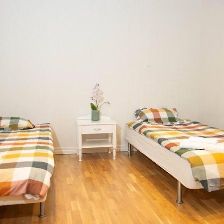 Historical Malt Factory Apartment, 6 Bedrooms, Sleeps 12 , Hot Tub هيلسينجبورج المظهر الخارجي الصورة